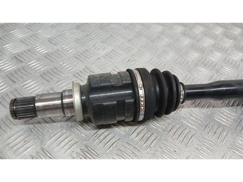 Recambio de transmision delantera derecha para toyota auris hybrid active referencia OEM IAM 4341002850C  