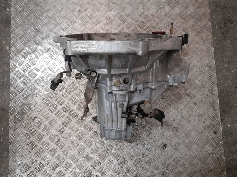 Recambio de caja cambios para kia rio ls berlina (5-ptas.) referencia OEM IAM K31W 4C23103A 5VELOCIDADES