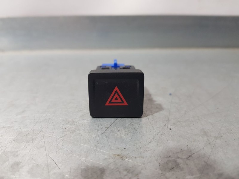 Recambio de warning para volkswagen golf vii lim. (bq1) e-golf referencia OEM IAM 17A953509A  