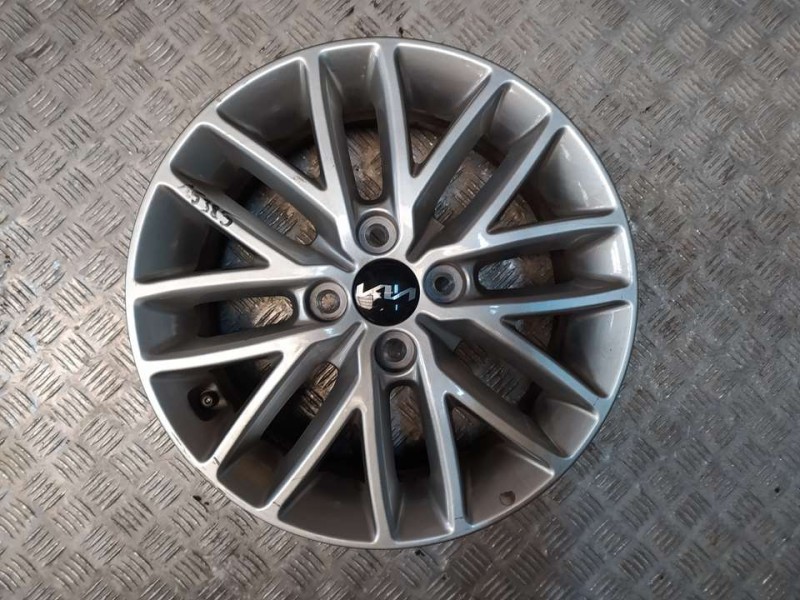 Recambio de juego llantas aluminio para kia rio (yb) hibrid referencia OEM IAM 6X15 4 TORN ET 46 ALUMINIO 