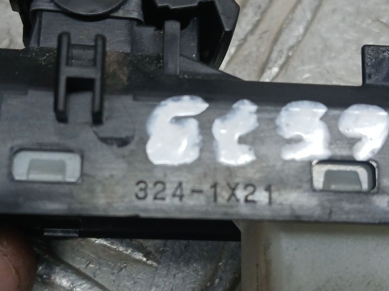 Recambio de mando elevalunas delantero derecho para toyota hilux viii pick-up (_n1_) 2.4 d 4wd (gun125_) referencia OEM IAM 8481