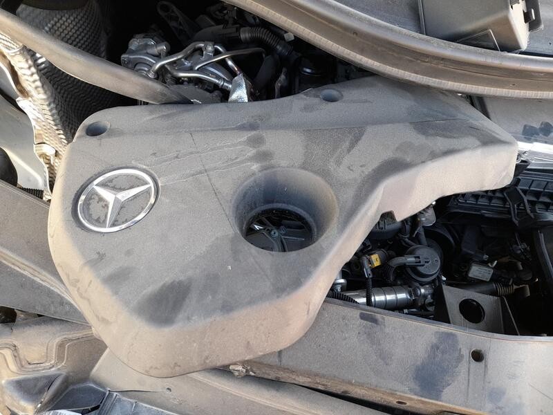 Recambio de tapa motor para mercedes-benz vito tourer (w447) 114 cdi 4-matic (447.701, 447.703, 447.705) referencia OEM IAM A622