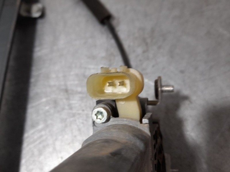 Recambio de elevalunas delantero derecho para hyundai getz (tb) 1.5 crdi referencia OEM IAM 824041C010  ELECTRICO 2 PINES