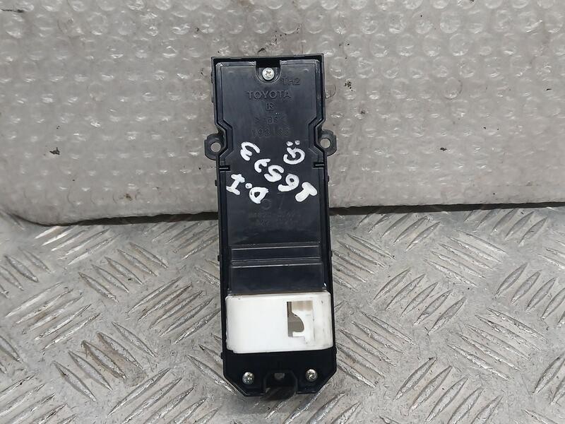 Recambio de mando elevalunas delantero izquierdo para toyota hilux viii pick-up (_n1_) 2.4 d 4wd (gun125_) referencia OEM IAM 84