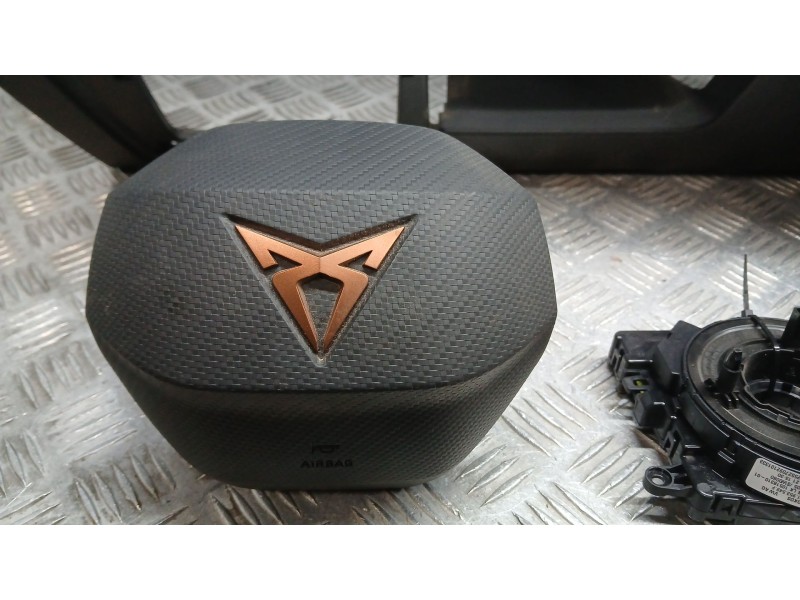 Recambio de kit airbag para cupra formentor basis referencia OEM IAM 5FF880201B C/ SALPICADERO Y SIN PRETENSORES 