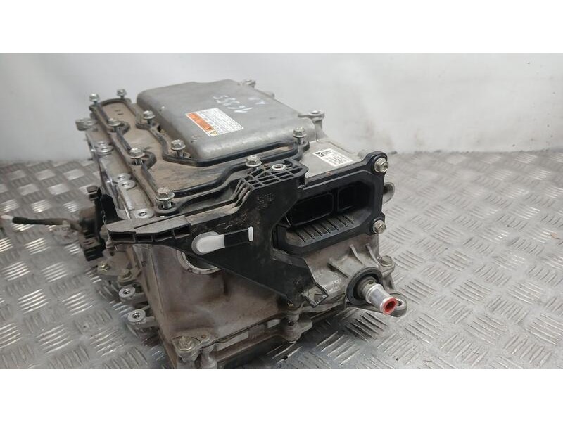 Recambio de convertidor para toyota auris hybrid active referencia OEM IAM G920047190  