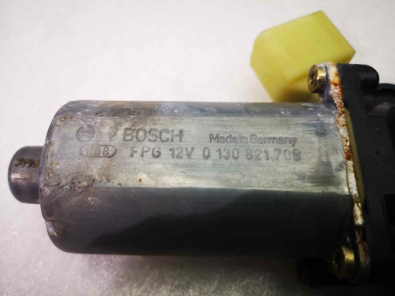 Recambio de elevalunas delantero izquierdo para mercedes-benz clase c (w202) berlina 2.8 v6 18v cat referencia OEM IAM 130821708