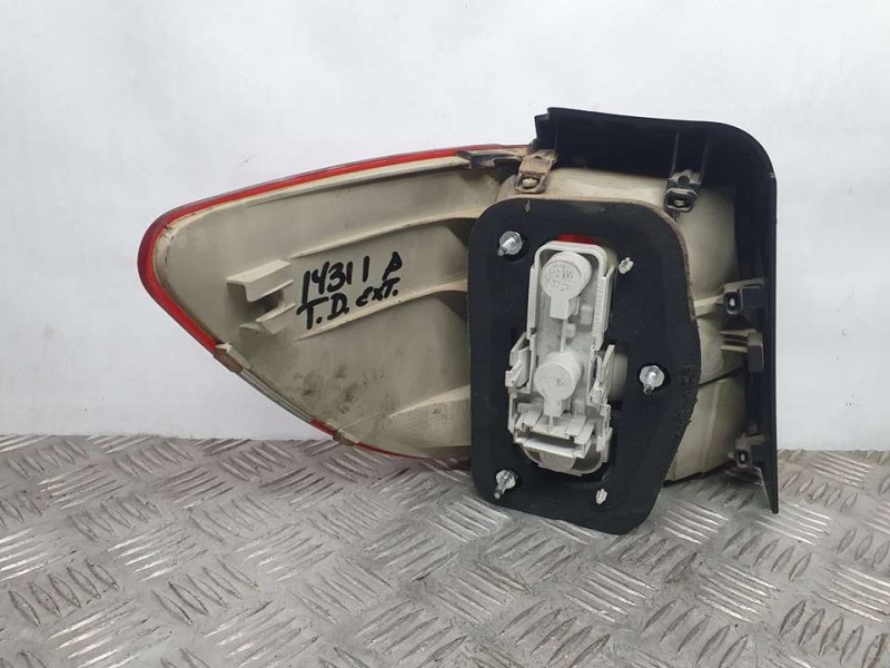 Recambio de piloto trasero derecho para mercedes-benz clase b (w245) 180 cdi (245.207) referencia OEM IAM A1698202664  EXTERIOR/