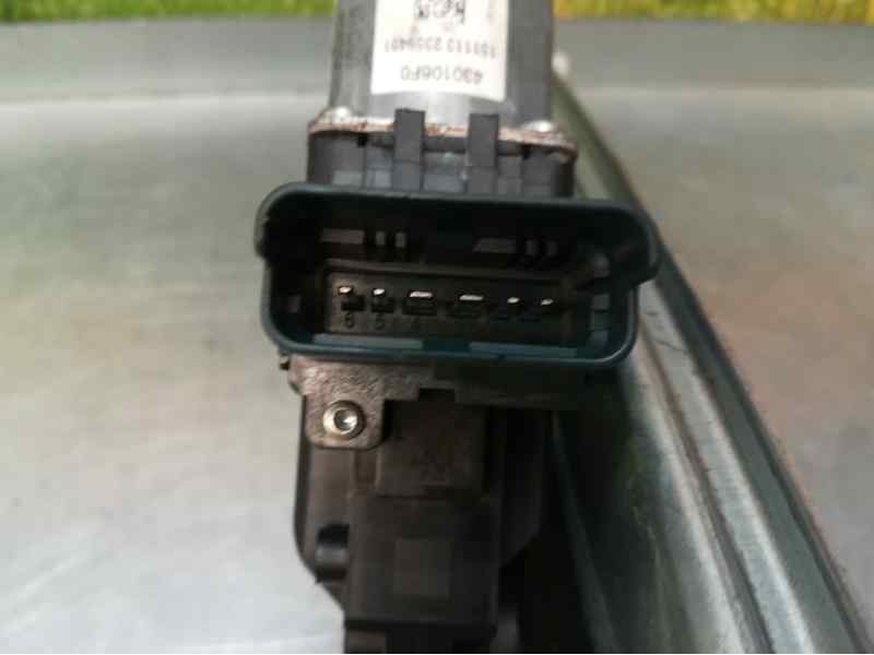 Recambio de elevalunas trasero derecho para renault megane iv 5 puertas referencia OEM IAM 402779C 6 PINS ELECTRICO
