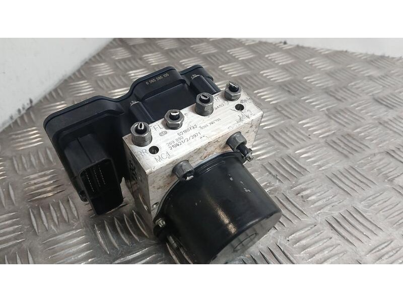 Recambio de abs para abarth 500 cabrio (150) 595 c turismo referencia OEM IAM 5210732 0265295135 BOSCH 269890
