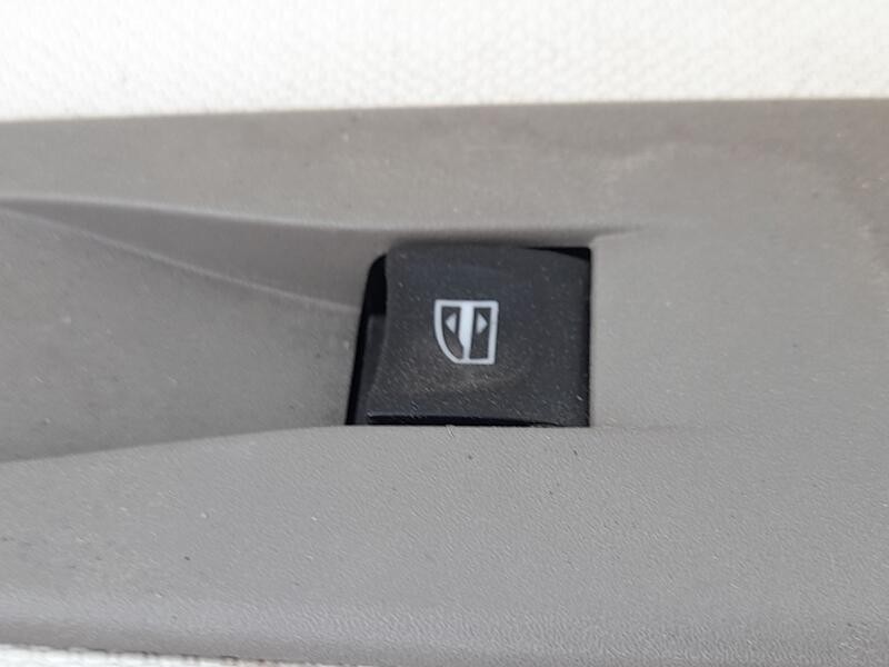 Recambio de mando elevalunas delantero derecho para renault zoe (bfm_) zoe referencia OEM IAM 254218614R  