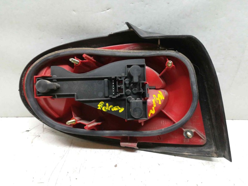 Recambio de piloto trasero derecho para renault megane i coach/coupe (da0) 2.0 16v cat referencia OEM IAM   