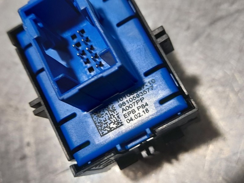 Recambio de palanca freno de mano para peugeot 5008 gt line 1.5 hdi 130 cv referencia OEM IAM 9810593577  ELECTRICO