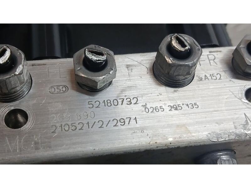 Recambio de abs para abarth 500 cabrio (150) 595 c turismo referencia OEM IAM 5210732 0265295135 BOSCH 269890