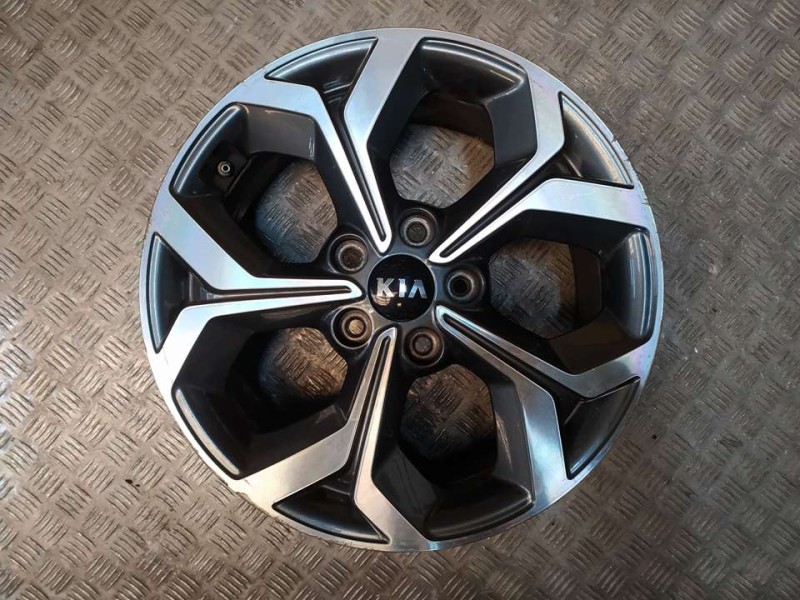 Recambio de juego llantas aluminio para kia cee´d drive referencia OEM IAM 7X17 5 TORN ET 53 ALUMINIO 