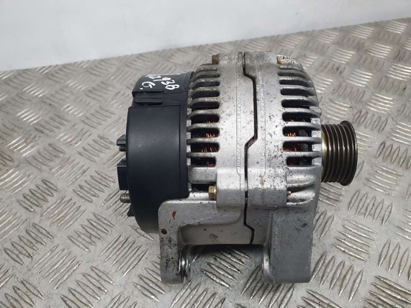 Recambio de alternador para saab 9-3 berlina 2.2 s tid referencia OEM IAM 5246889 0123510089 BOSCH