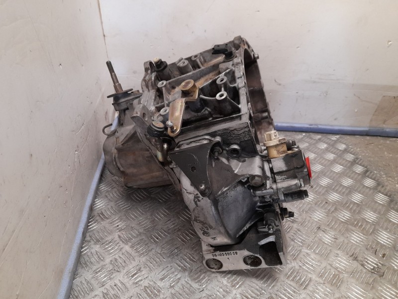 Recambio de caja cambios para citroën xsara break sx referencia OEM IAM 20DL42 2864431B 5 VELOCIDADES