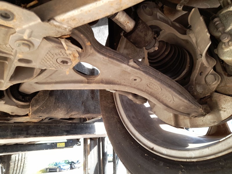 Recambio de brazo suspension inferior delantero izquierdo para land rover range rover evoque (l551) 2.0 d150 mhev 4x4 referencia