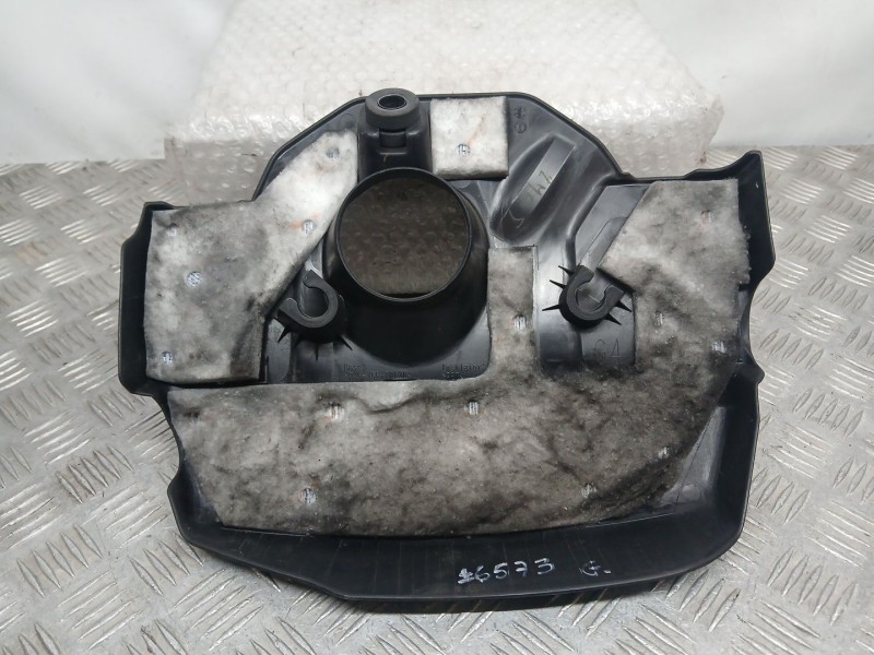 Recambio de tapa motor para toyota hilux viii pick-up (_n1_) 2.4 d 4wd (gun125_) referencia OEM IAM 126010E030  