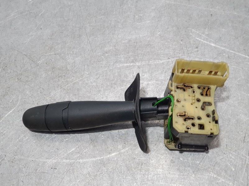 Recambio de mando limpia para renault megane i classic (la0) 1.6e alize referencia OEM IAM 7701053055  