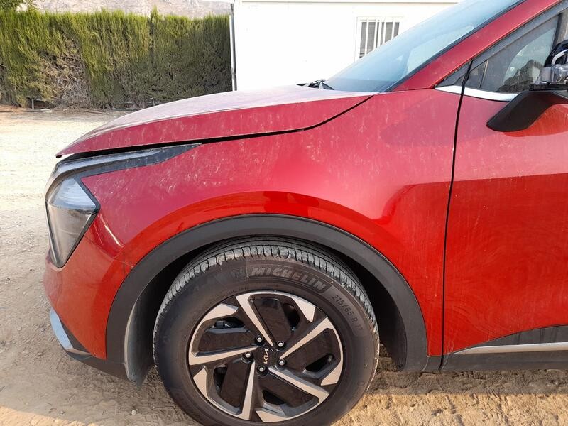 Recambio de aleta delantera izquierda para kia sportage v (nq5) 1.6 crdi mhev referencia OEM IAM 66311P1000  