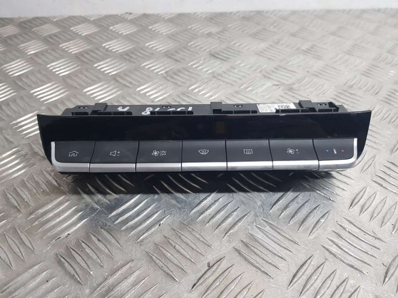 Recambio de mando multifuncion para mg zs 1.0 t-gdi referencia OEM IAM 10703154  