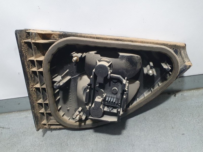Recambio de piloto trasero derecho para renault megane i classic (la0) 1.6e alize referencia OEM IAM 7701040713  INTERIOR