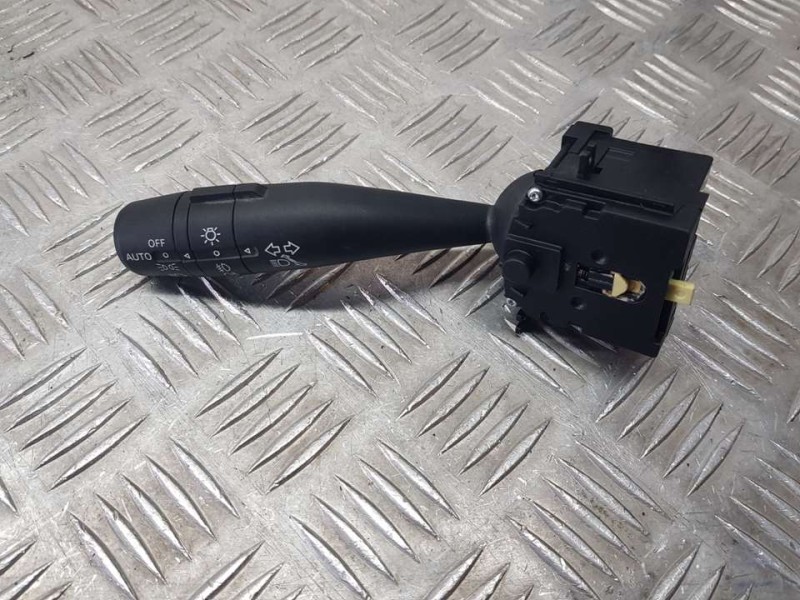 Recambio de mando luces para mg zs 1.0 t-gdi referencia OEM IAM 1033772501  