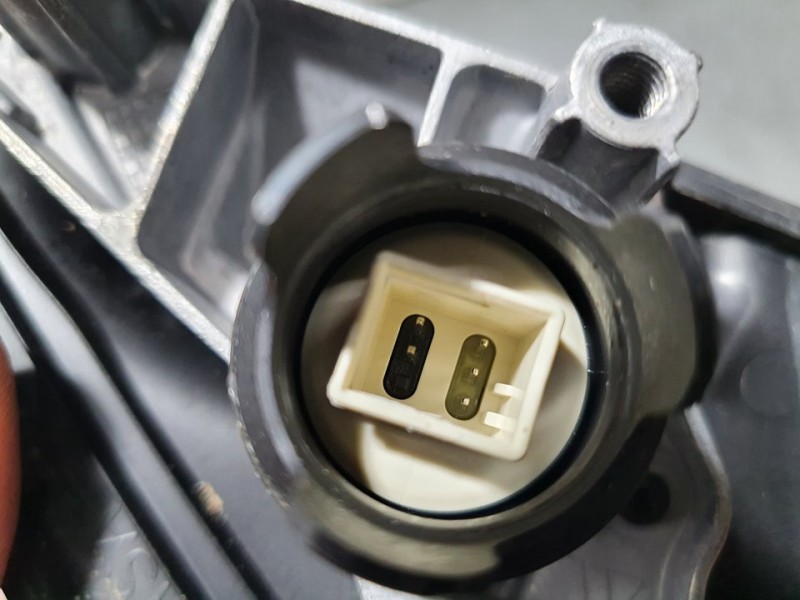 Recambio de retrovisor izquierdo para bmw serie 3 berlina (e90) 320d referencia OEM IAM 7075626 7906930 ELECTRICO 5 PINES