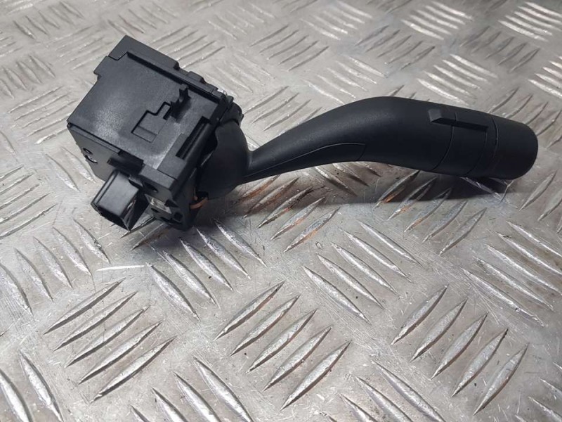 Recambio de mando luces para mg zs 1.0 t-gdi referencia OEM IAM 1033772501  