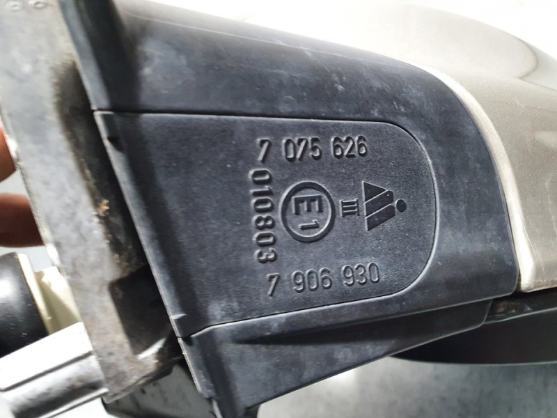 Recambio de retrovisor izquierdo para bmw serie 3 berlina (e90) 320d referencia OEM IAM 7075626 7906930 ELECTRICO 5 PINES