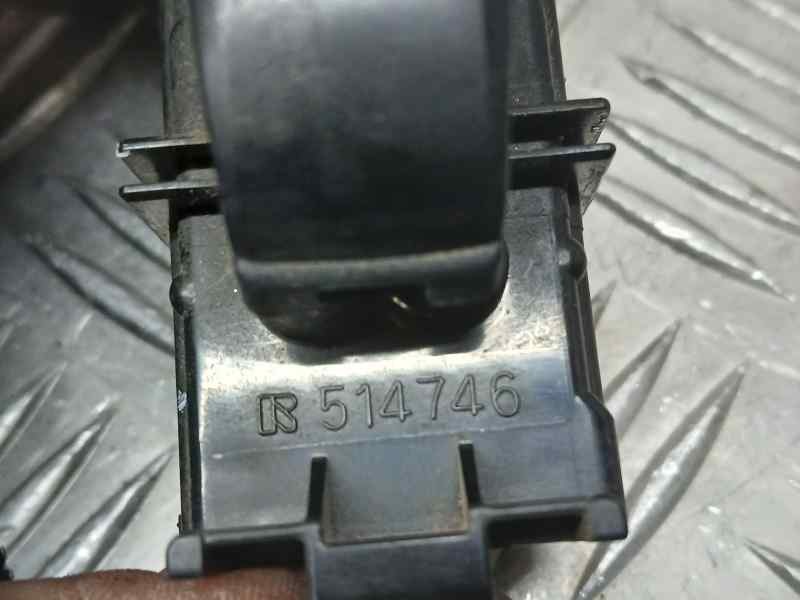 Recambio de mando elevalunas trasero izquierdo para lexus rx 300(mcu35) luxury referencia OEM IAM 8403048070 514746 