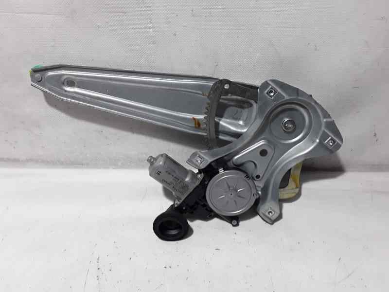 Recambio de elevalunas trasero izquierdo para toyota yaris hsd active referencia OEM IAM   ELECTRICO 6 PINS