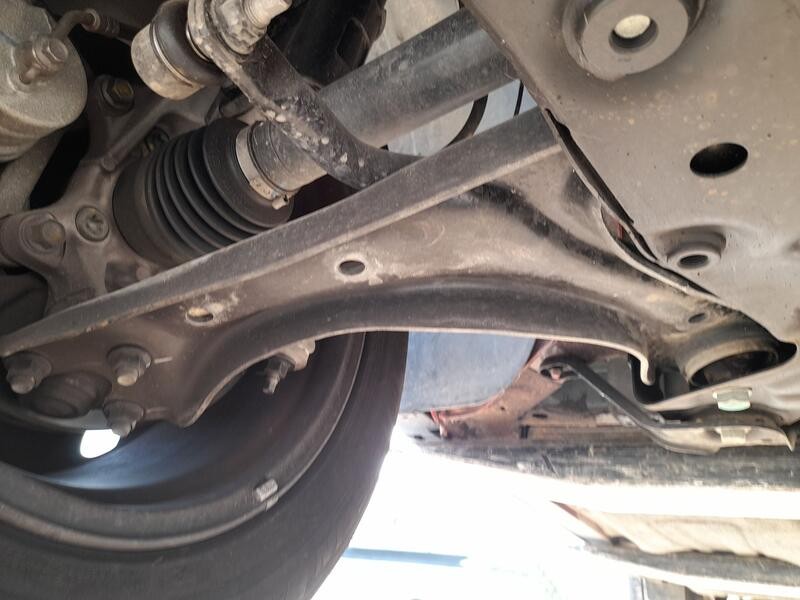 Recambio de brazo suspension inferior delantero derecho para kia sportage v (nq5) 1.6 crdi mhev referencia OEM IAM 54501N9000  