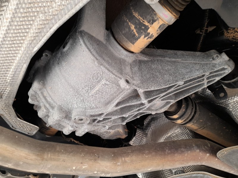 Recambio de diferencial trasero para land rover range rover evoque (l551) 2.0 d150 mhev 4x4 referencia OEM IAM LR117564  K8D24N0