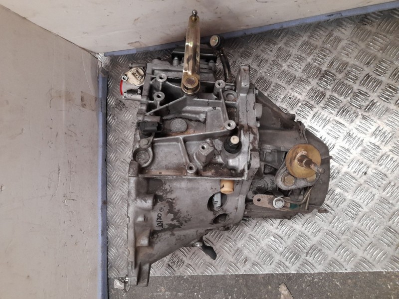 Recambio de caja cambios para citroën xsara break sx referencia OEM IAM 20DL42 2864431B 5 VELOCIDADES