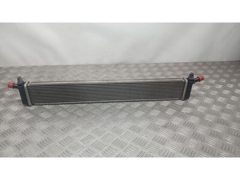 Recambio de radiador agua adicional para toyota auris hybrid active referencia OEM IAM G901002010  