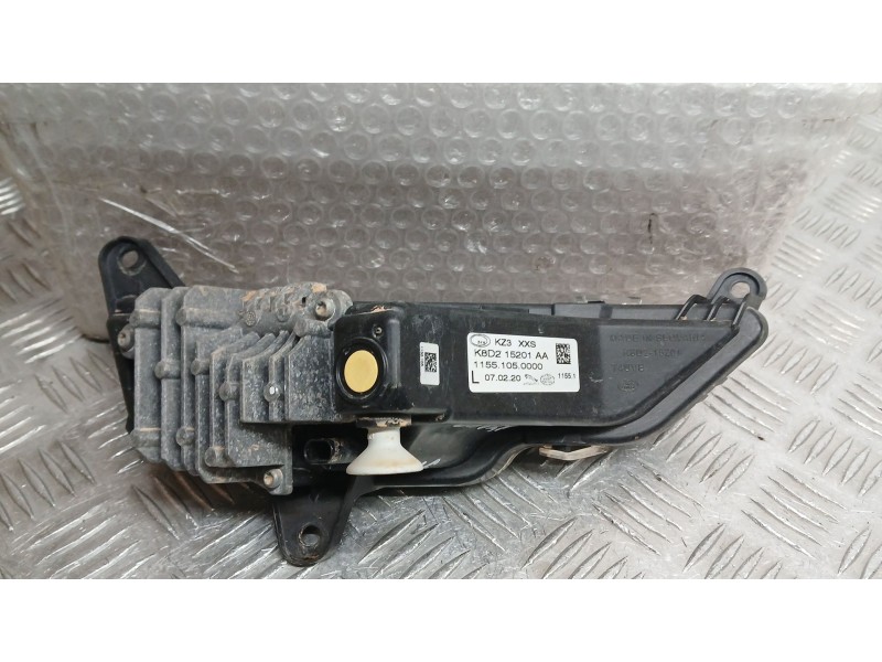 Recambio de faro antiniebla izquierdo para land rover range rover evoque (l551) 2.0 d150 mhev 4x4 referencia OEM IAM K8D215201AA