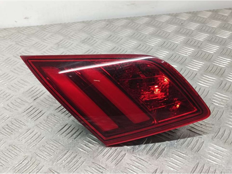 Recambio de piloto trasero izquierdo para peugeot 308 active bussines referencia OEM IAM 9677818380  INTERIOR