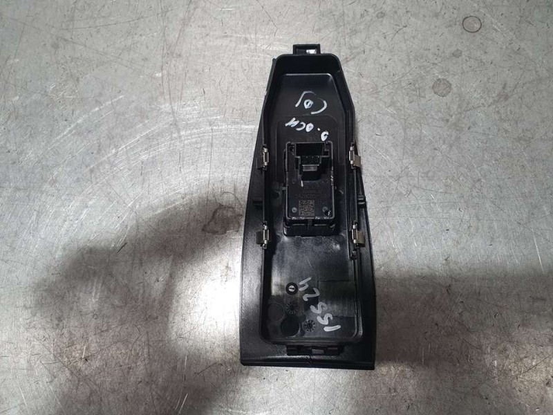 Recambio de mando elevalunas delantero derecho para bmw serie 2 active tourer (u06) referencia OEM IAM 5A2BCB502 25496912 