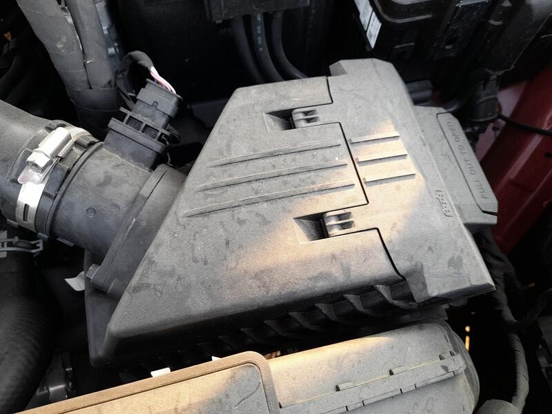 Recambio de carcasa filtro aire para kia sportage v (nq5) 1.6 crdi mhev referencia OEM IAM 28110N9150  