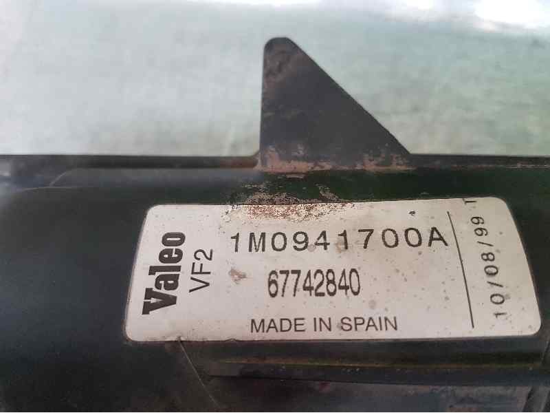 Recambio de faro antiniebla derecho para seat toledo (1m2) select referencia OEM IAM 1M0941700A 67742840 VALEO