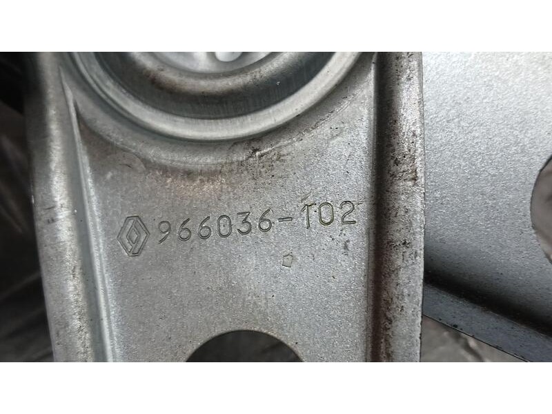 Recambio de elevalunas delantero izquierdo para renault megane iii coupe color edition referencia OEM IAM 807210004R ELECTRICO 9