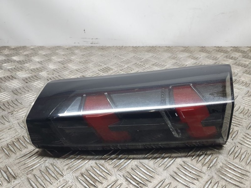 Recambio de piloto trasero derecho para peugeot 2008 (p1) active referencia OEM IAM FR26950232  LED/INTERIOR