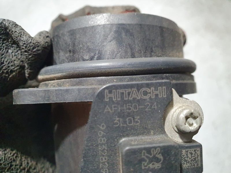 Recambio de caudalimetro para peugeot 308 allure referencia OEM IAM 9683282980 AFH5024 HITACHI