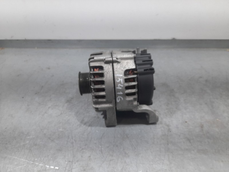 Recambio de alternador para bmw serie 3 berlina (e46) 316i referencia OEM IAM 7802261 VALEO 2543461C