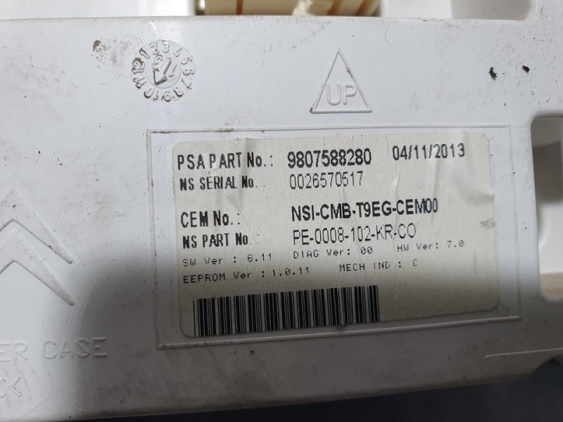 Recambio de cuadro instrumentos para peugeot 308 allure referencia OEM IAM 9807588280 0026570517 