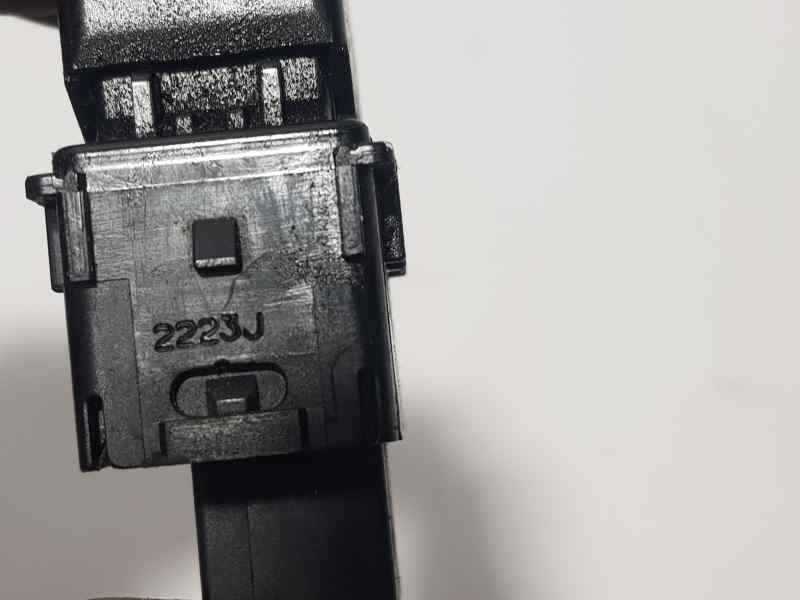 Recambio de modulo electronico para renault koleos dynamique referencia OEM IAM 2223J  BOTON CONTROL DESCENSO