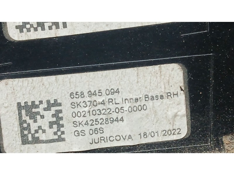 Recambio de piloto trasero derecho interior para skoda kamiq (nw4) 1.0 tsi referencia OEM IAM 658945094  