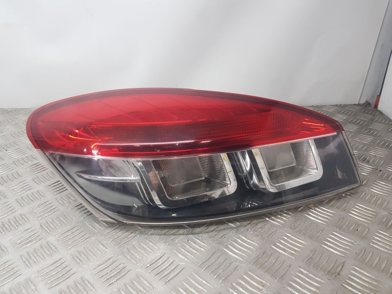 Recambio de piloto trasero izquierdo para renault megane iii coupe color edition referencia OEM IAM 265550008R  